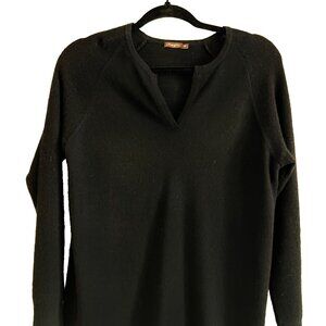 100% Cashmere McLaughlin sweater. long